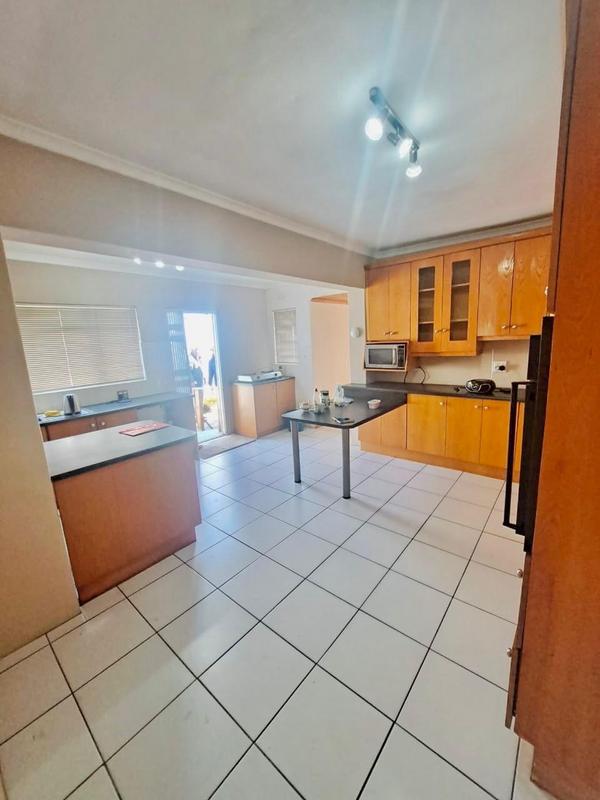 3 Bedroom Property for Sale in Retreat Western Cape